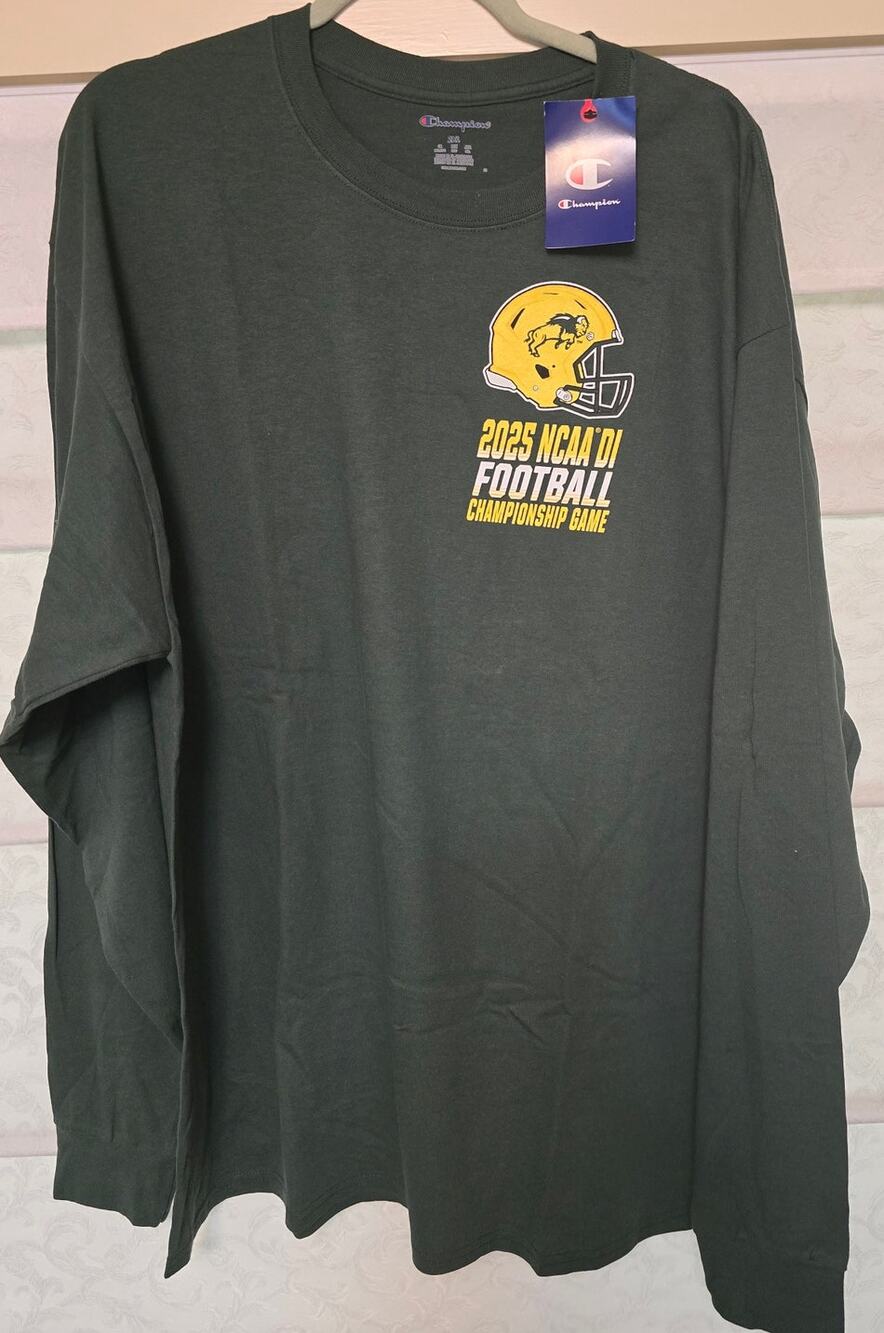 Champion 2025 NCAA DI Football Championship NDSU Montana State 2XL NWT NEW